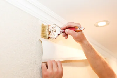 Pose de papier peint à Talizat — revêtements muraux et toiles de verre